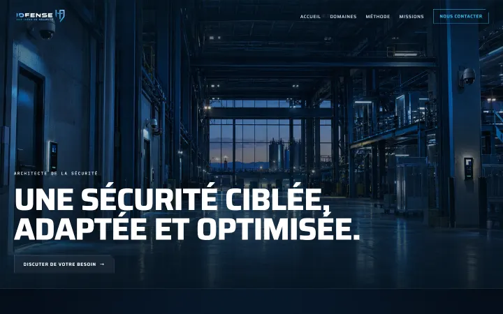 Page d'accueil du site idfense.fr : un entrepôt industriel et le titre « Une sécurité ciblée, adaptée et optimisée »